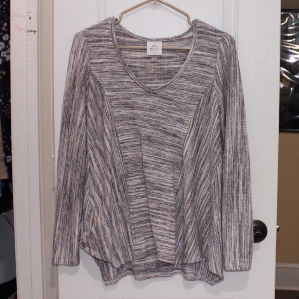 V neck sweater